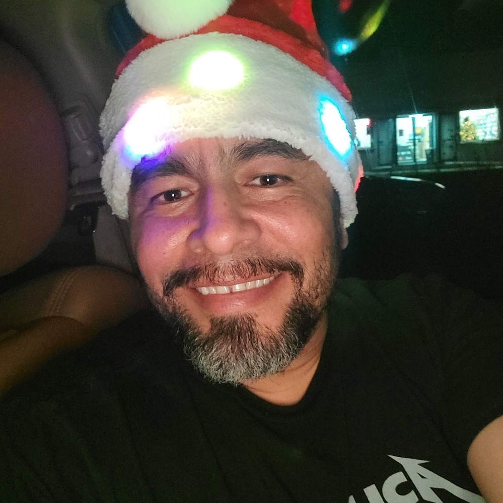 Meet your Posher, Alvaro